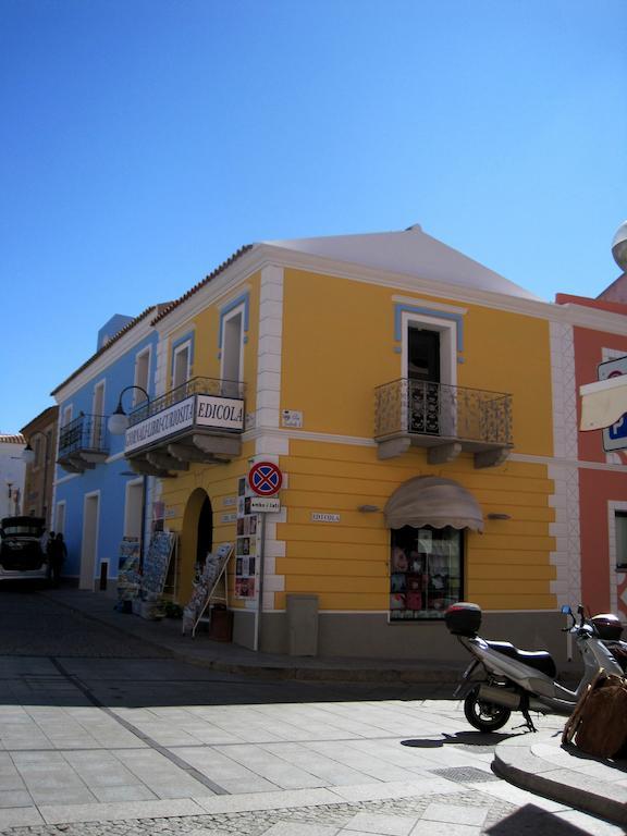 Hotel Moderno Santa Teresa Gallura Exterior photo