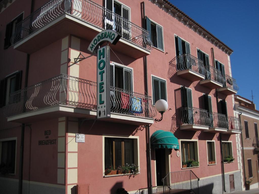 Hotel Moderno Santa Teresa Gallura Exterior photo